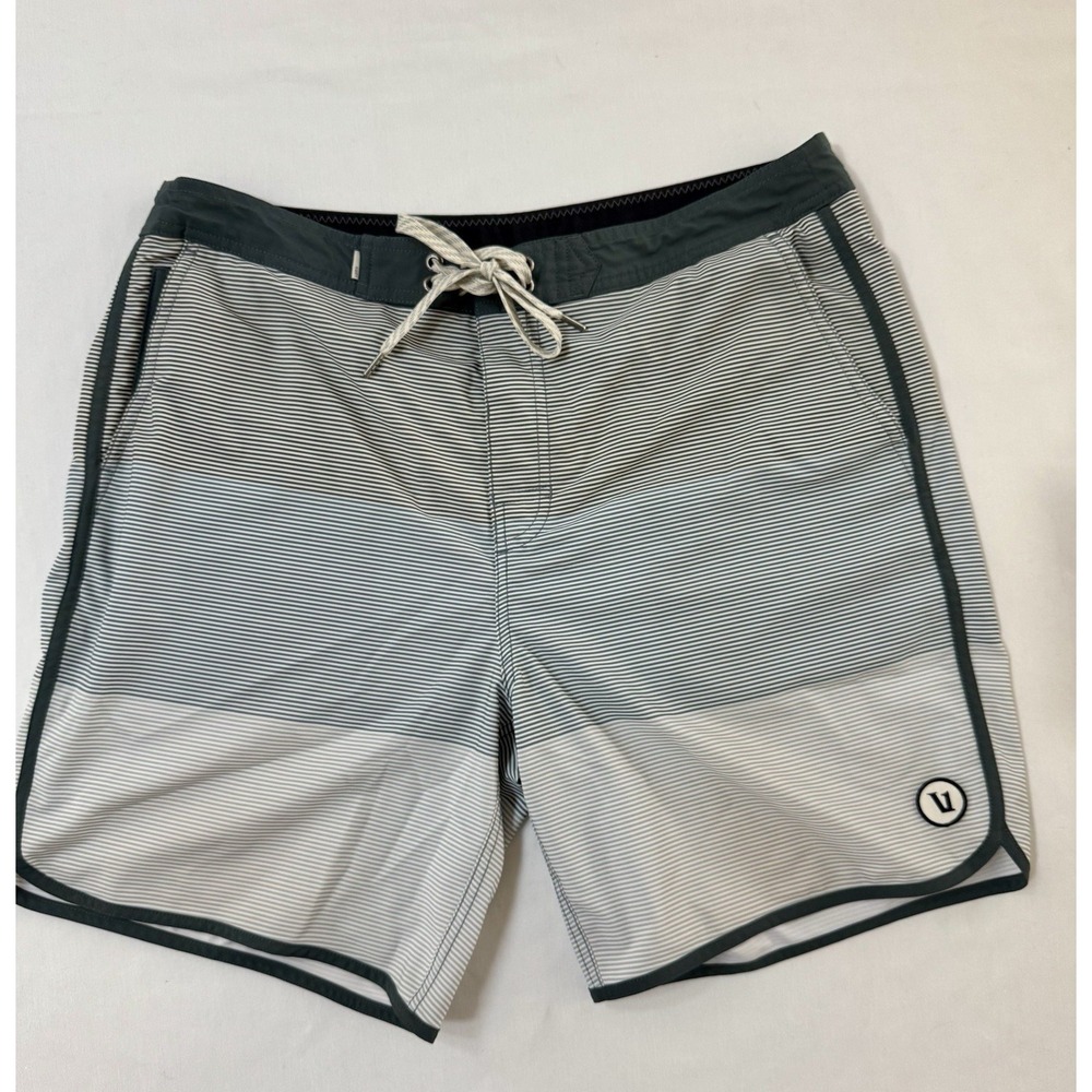 Vuori Cruise Board Shorts Mens 34 Green Striped Beach Swim Trunks